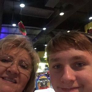 Meet your Posher, Sandra